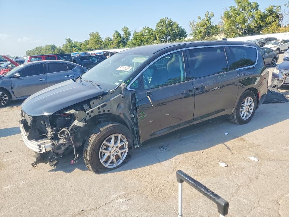 2023 CHRYSLER PACIFICA TOURING L - 1