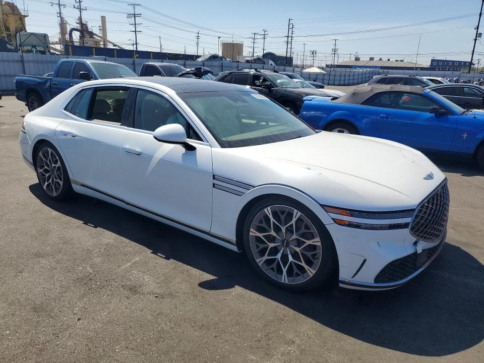 2025 GENESIS G90 3.5T E-SUPERCHARGER 4