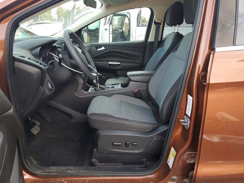 2017 FORD ESCAPE SE 7