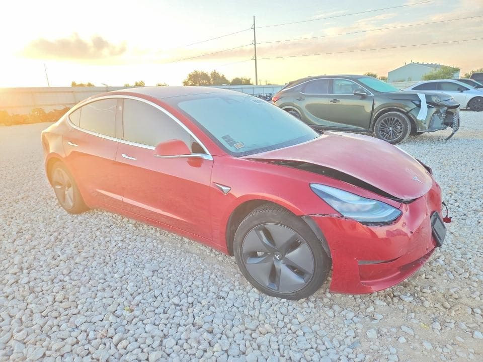 2018 TESLA MODEL 3 4