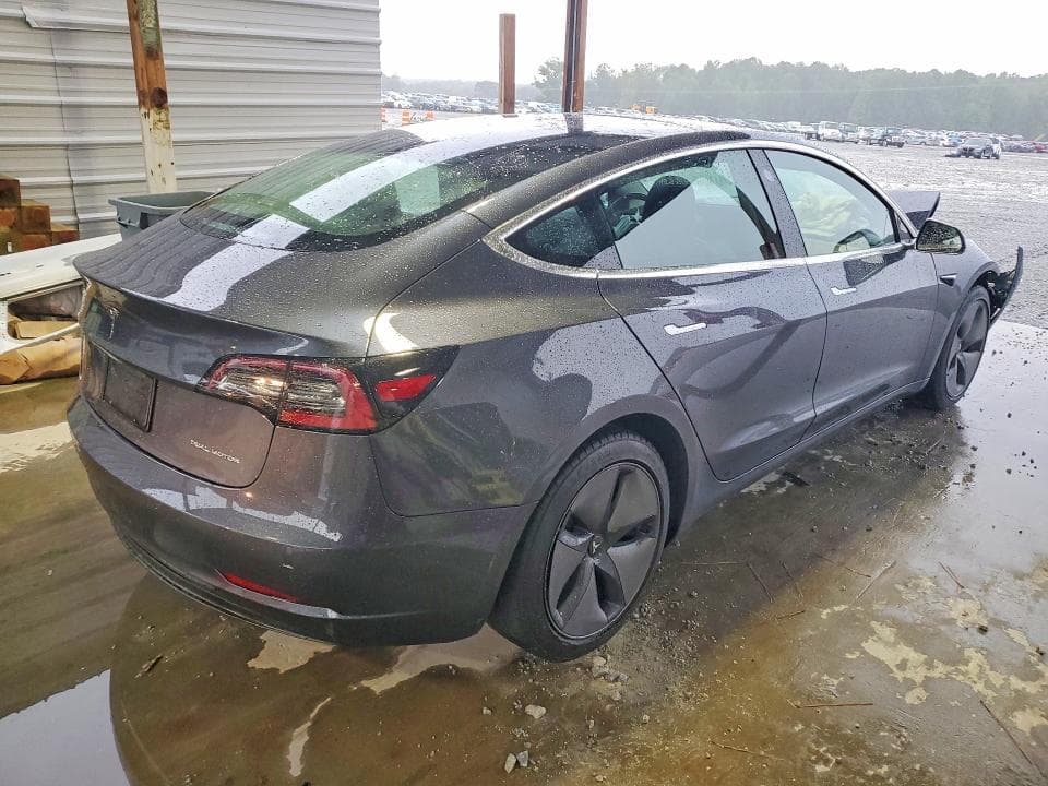 2020 TESLA MODEL 3 3