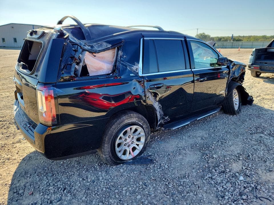 2017 GMC YUKON SLT 3