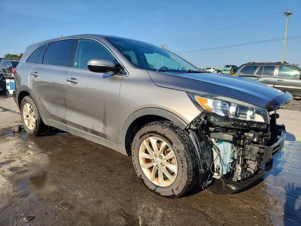 2017 KIA SORENTO L 4