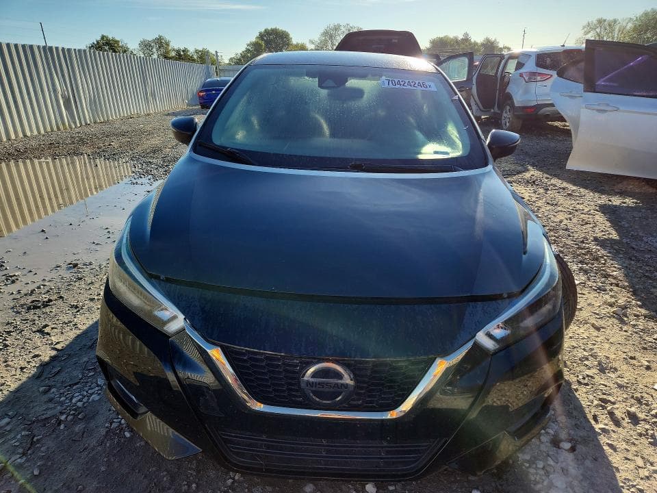2020 NISSAN VERSA SR 5