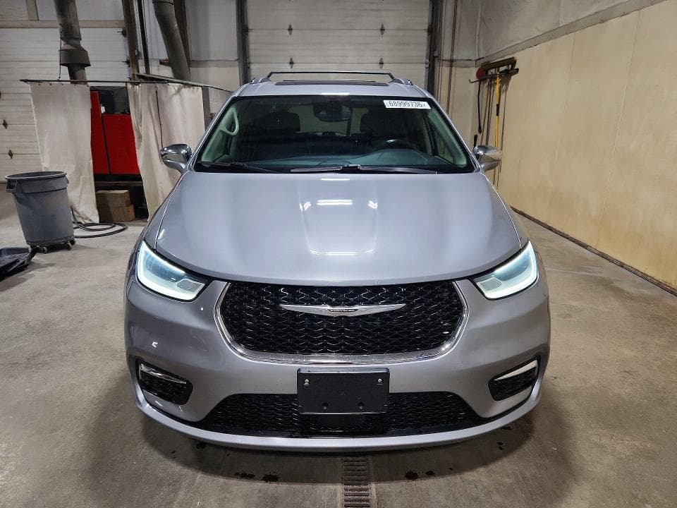 2021 CHRYSLER PACIFICA LIMITED 5