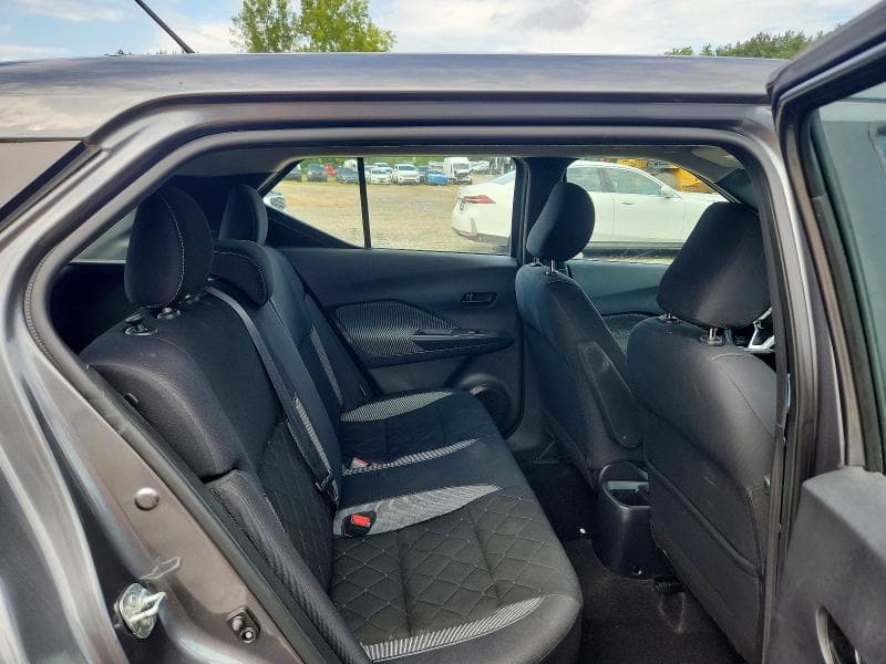 2020 NISSAN KICKS S 10