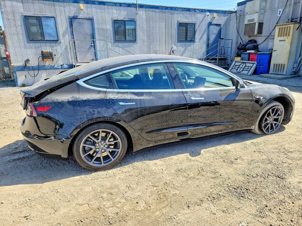 2019 TESLA MODEL 3 3