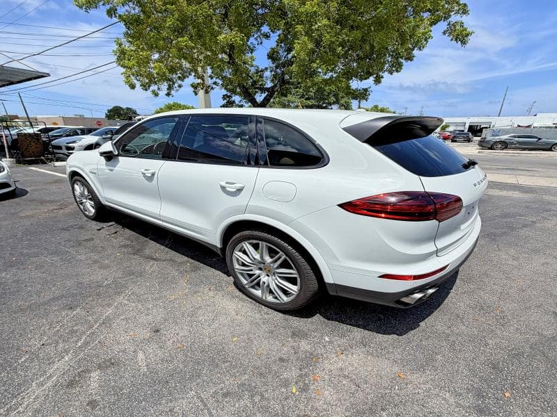 2017 PORSCHE CAYENNE SE HYBRID PLATINUM 4