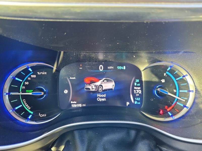 2018 CHRYSLER PACIFICA HYBRID LIMITED 9