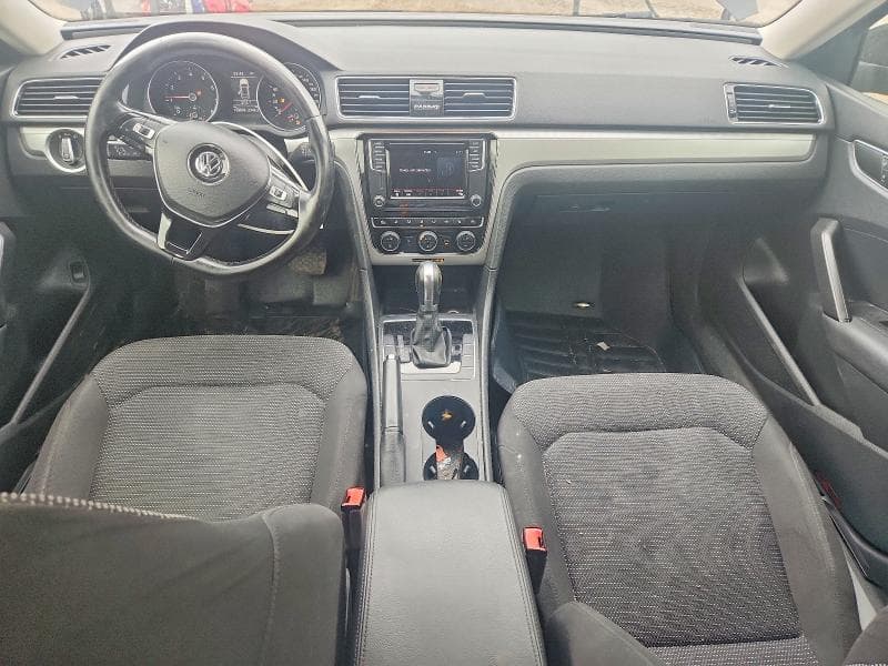 2018 VOLKSWAGEN PASSAT S 8