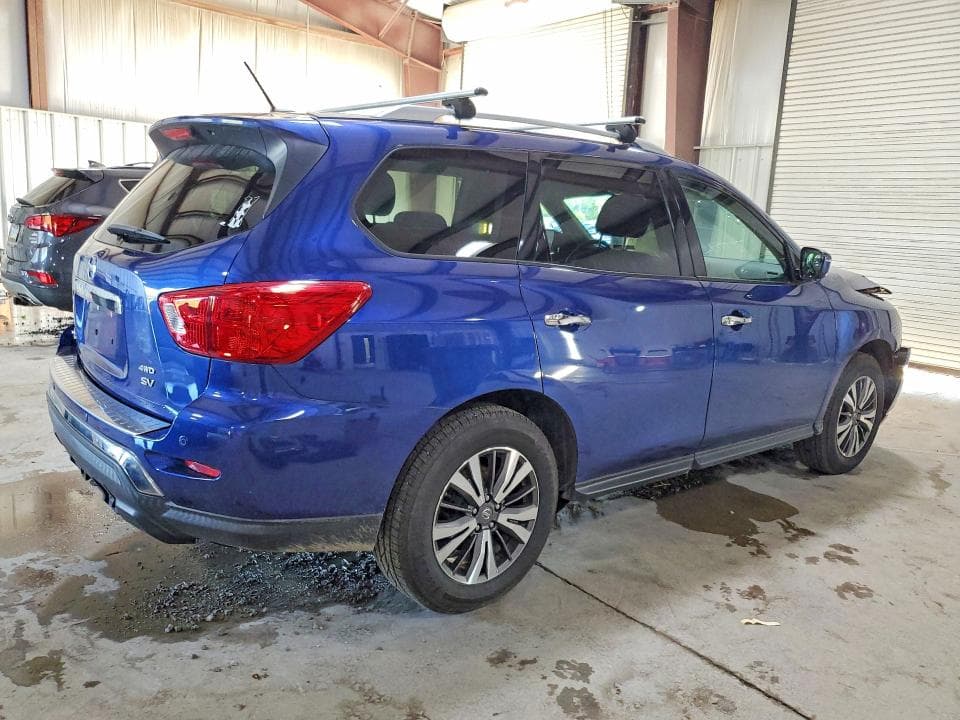 2018 NISSAN PATHFINDER SV 3