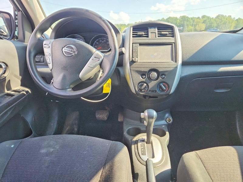 2019 NISSAN VERSA SV 8