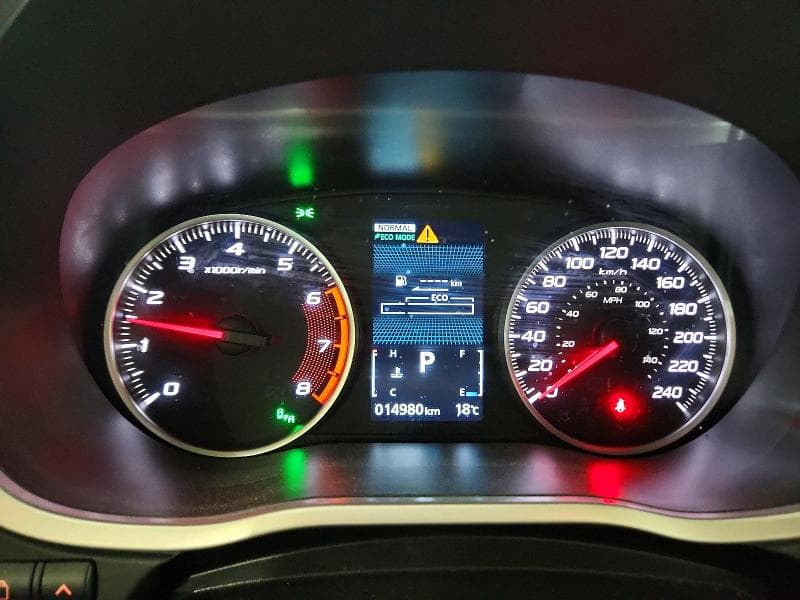 2024 MITSUBISHI ECLIPSE CROSS LE 9