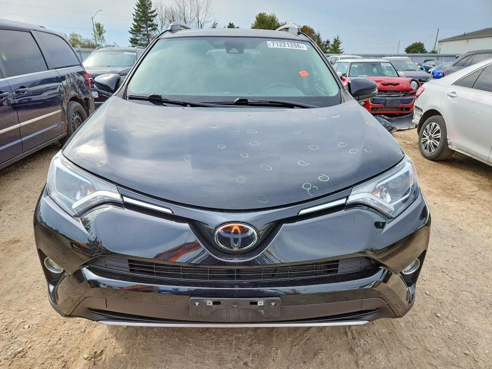 2018 TOYOTA RAV4 XLE 5