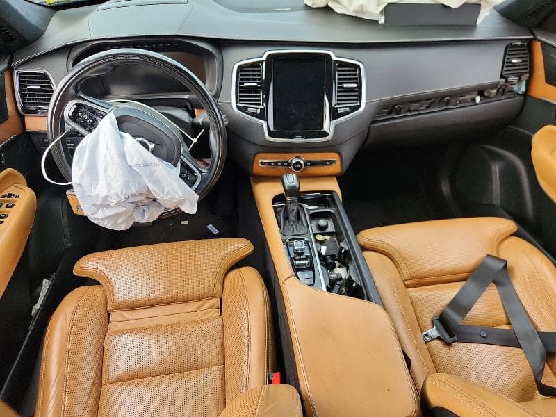 2019 VOLVO XC90 T6 INSCRIPTION 8