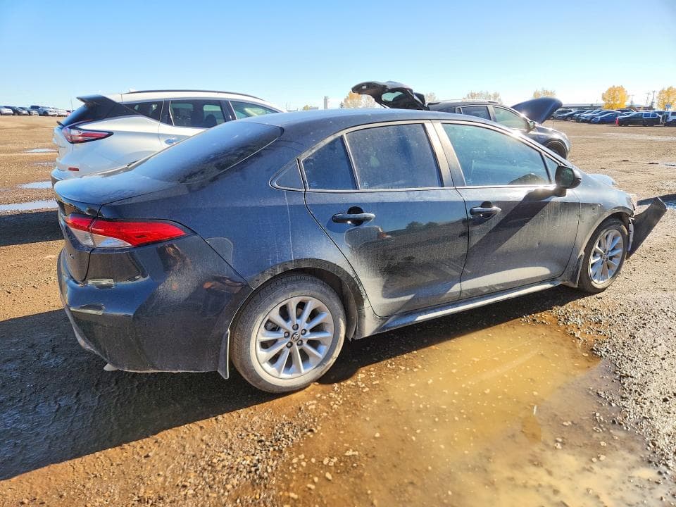 2021 TOYOTA COROLLA LE 3