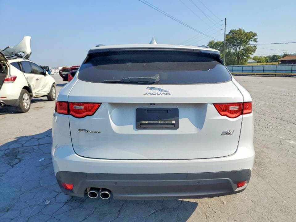 2017 JAGUAR F-PACE PRESTIGE 6