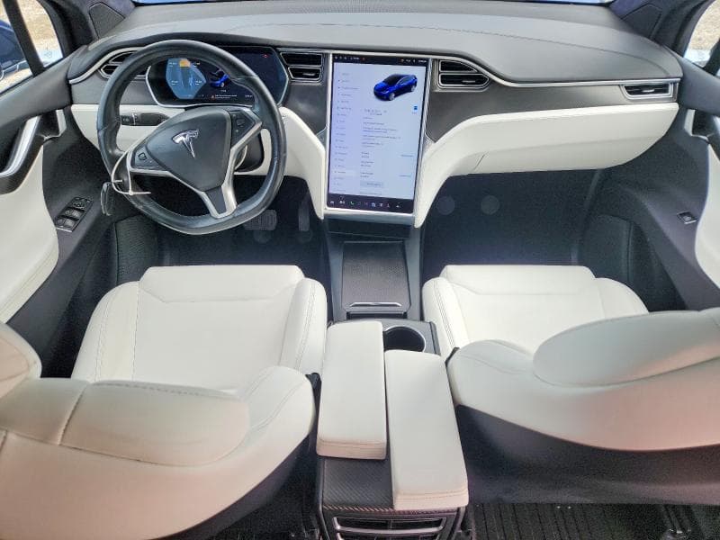 2018 TESLA MODEL X 8