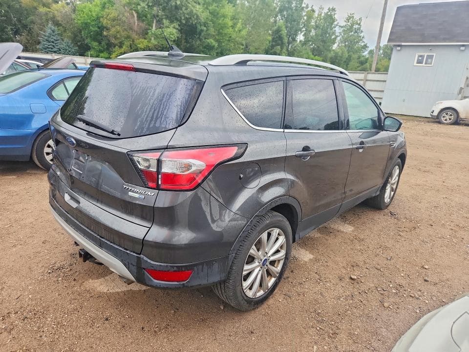 2018 FORD ESCAPE TITANIUM 3