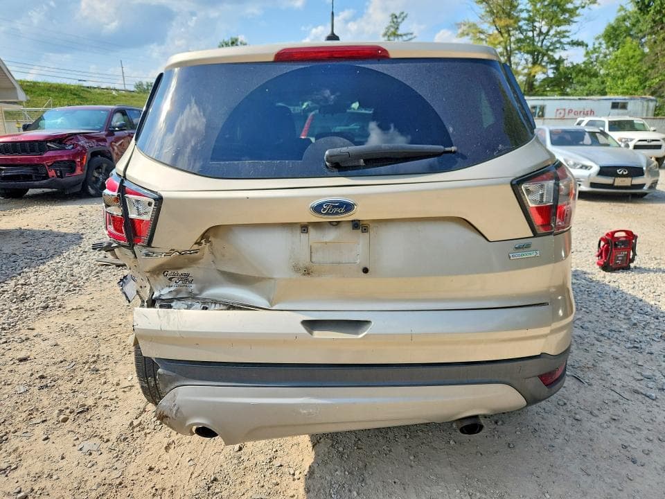 2017 FORD ESCAPE SE 6