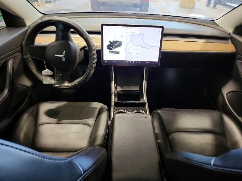 2018 TESLA MODEL 3 8