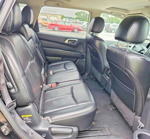 2017 NISSAN PATHFINDER PLATINUM 11
