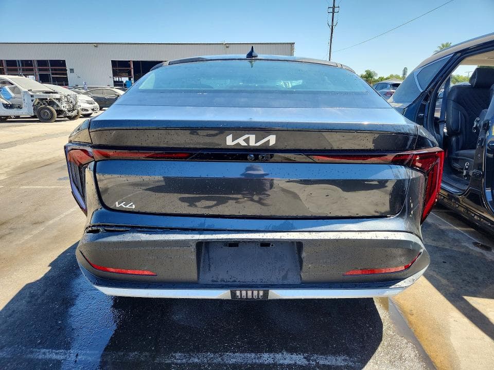 2026 KIA K4 LXS 6