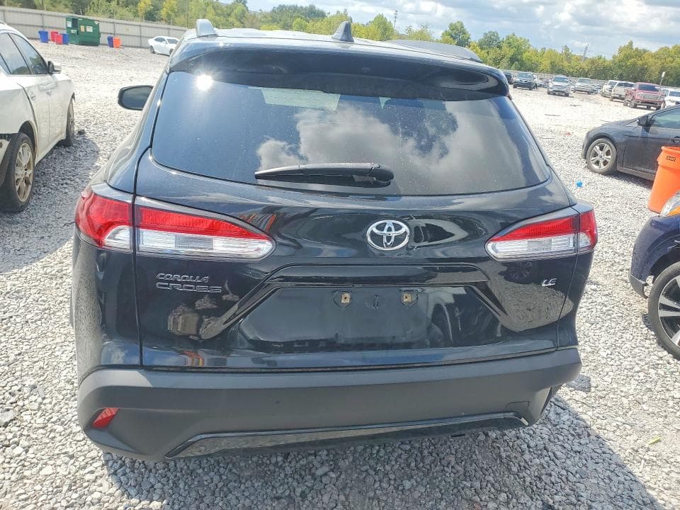 2022 TOYOTA COROLLA CROSS LE 6