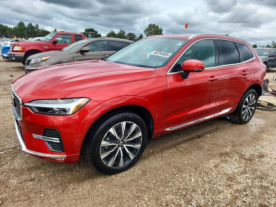 2023 VOLVO XC60 PLUS