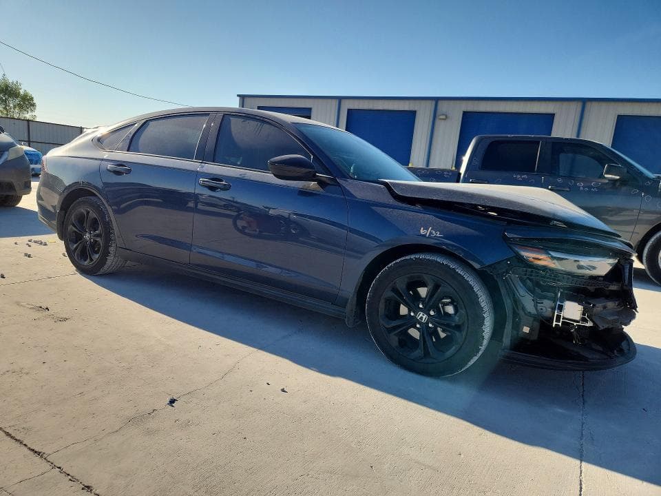 2025 HONDA ACCORD SE 4
