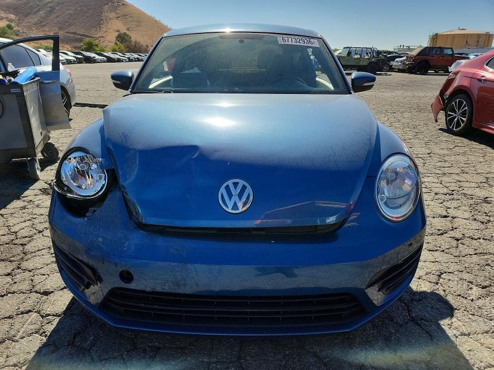 2019 VOLKSWAGEN BEETLE S 5