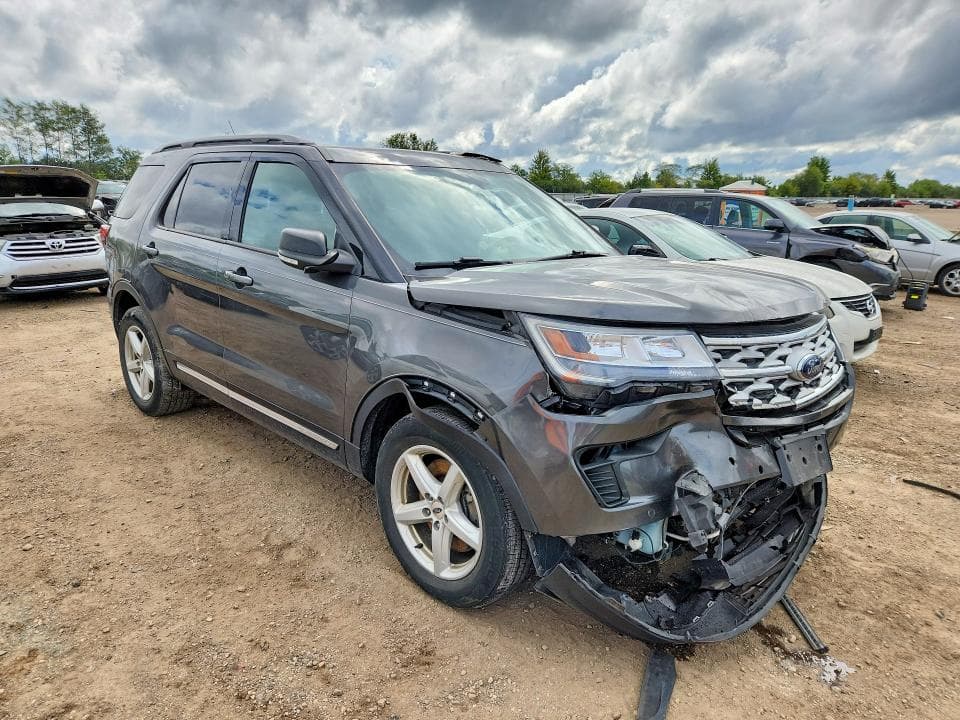 2019 FORD EXPLORER XLT 4