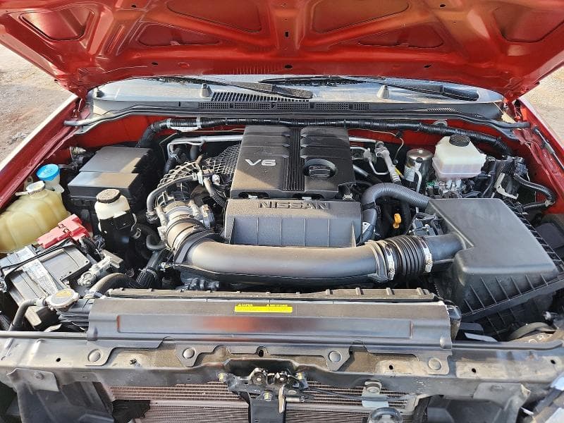 2021 NISSAN FRONTIER S 11