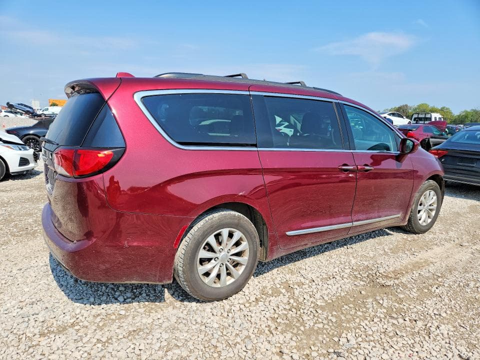 2017 CHRYSLER PACIFICA TOURING L 3