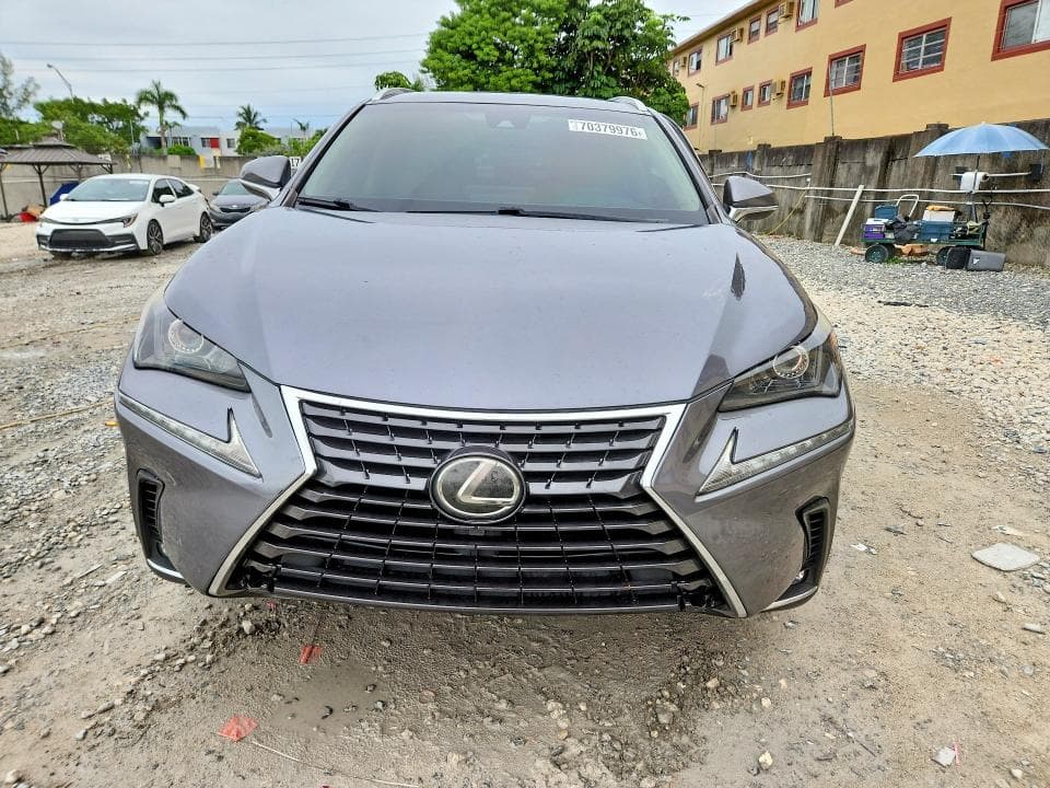 2018 LEXUS NX 300 BASE 5
