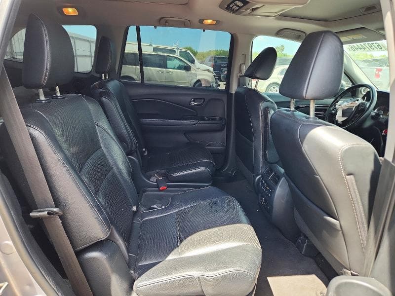 2017 HONDA PILOT ELITE 10