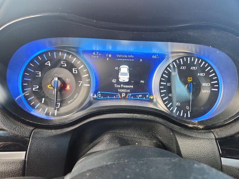 2019 CHRYSLER 300 S 9