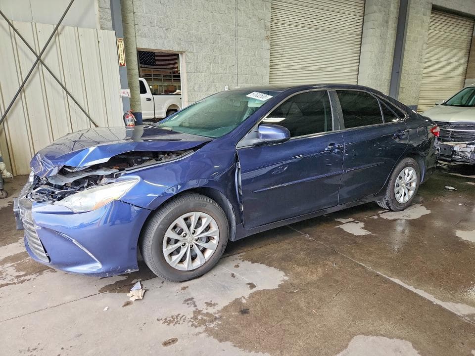 2017 TOYOTA CAMRY LE - 1