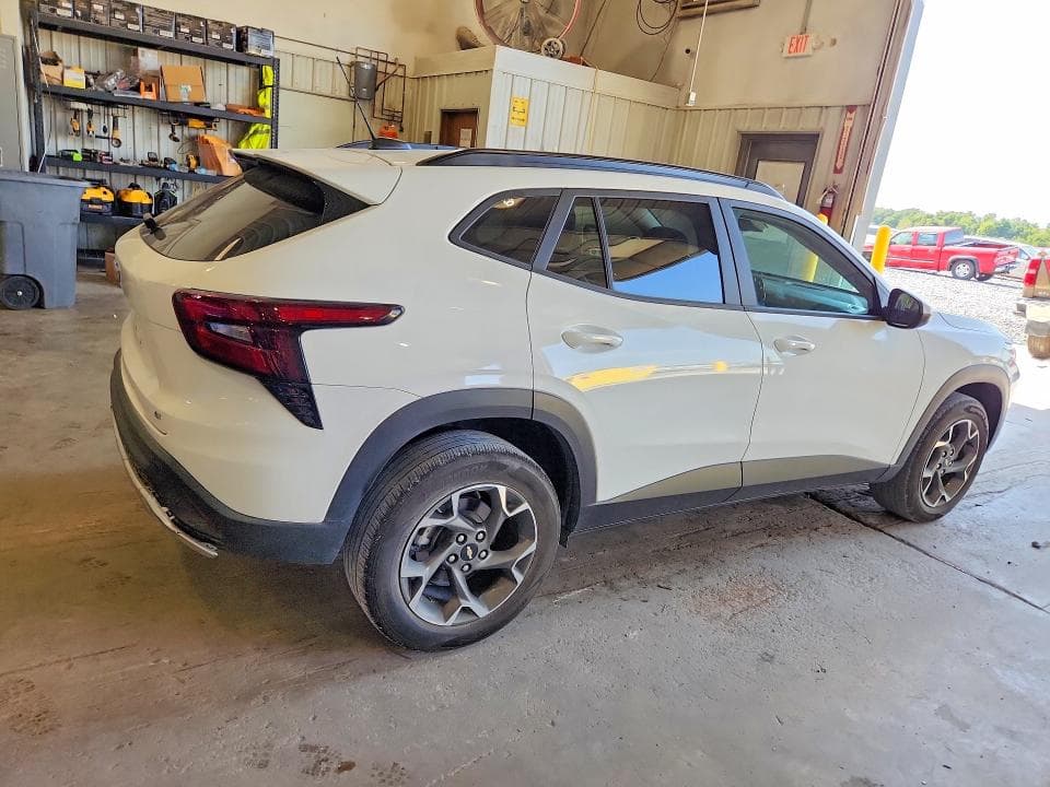 2024 CHEVROLET TRAX 1LT 3