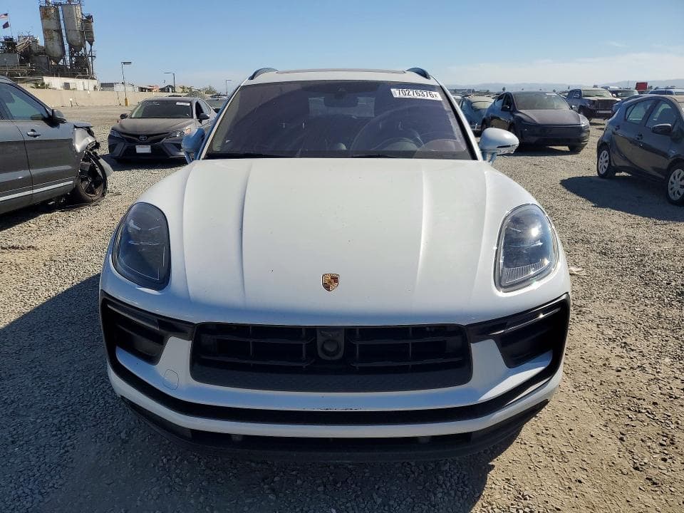 2024 PORSCHE MACAN BASE 5