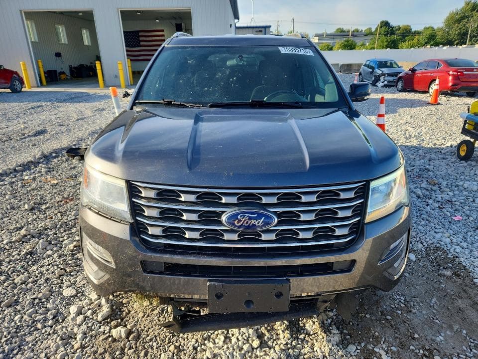 2017 FORD EXPLORER XLT 5