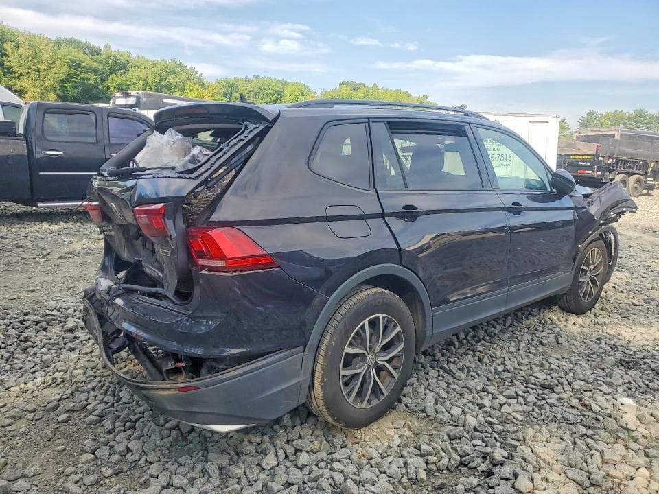 2021 VOLKSWAGEN TIGUAN S 3