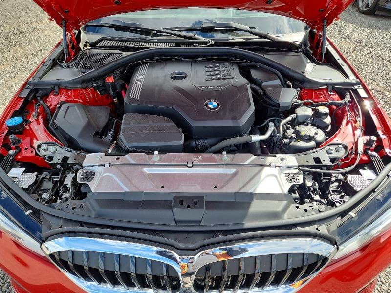2021 BMW 330XI 11