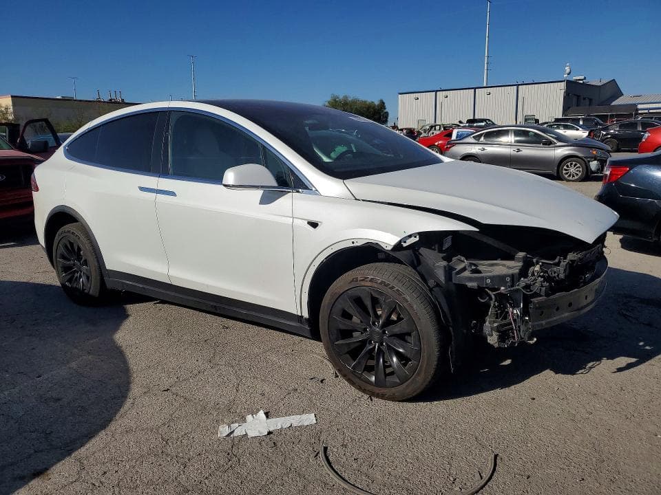 2019 TESLA MODEL X 4