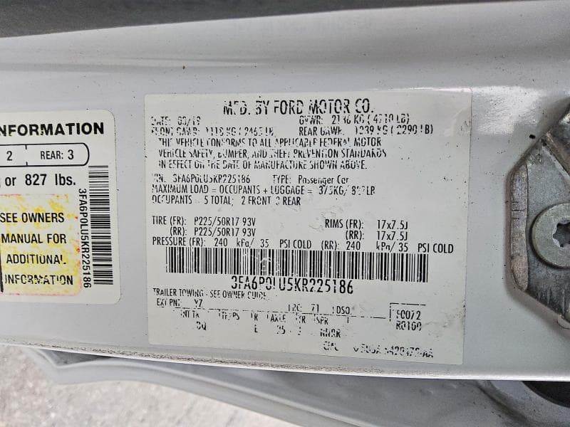 2019 FORD FUSION SE 12