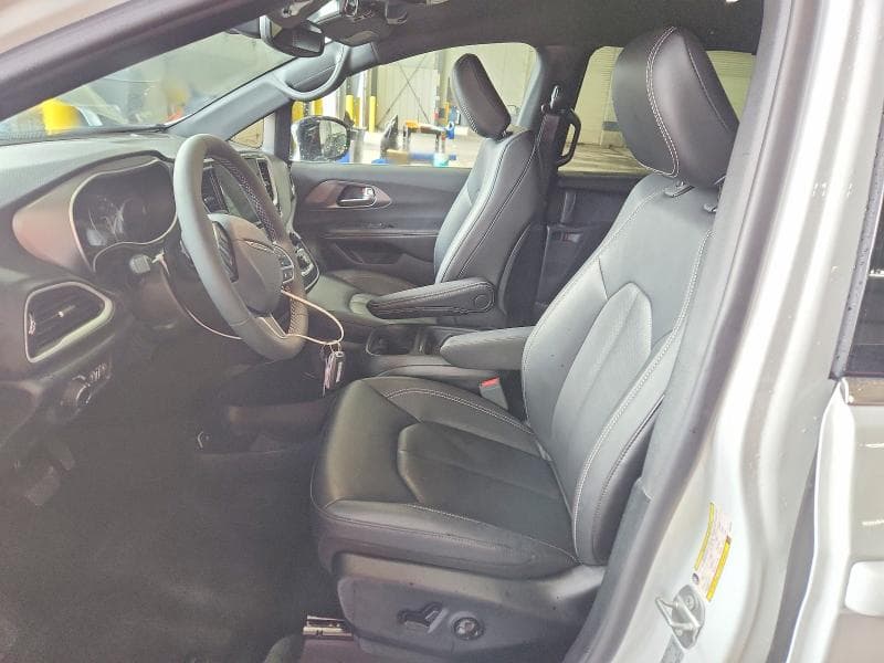 2027 CHRYSLER PACIFICA SELECT 7