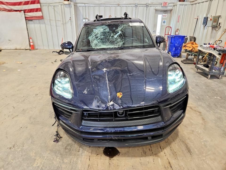 2023 PORSCHE MACAN BASE 5