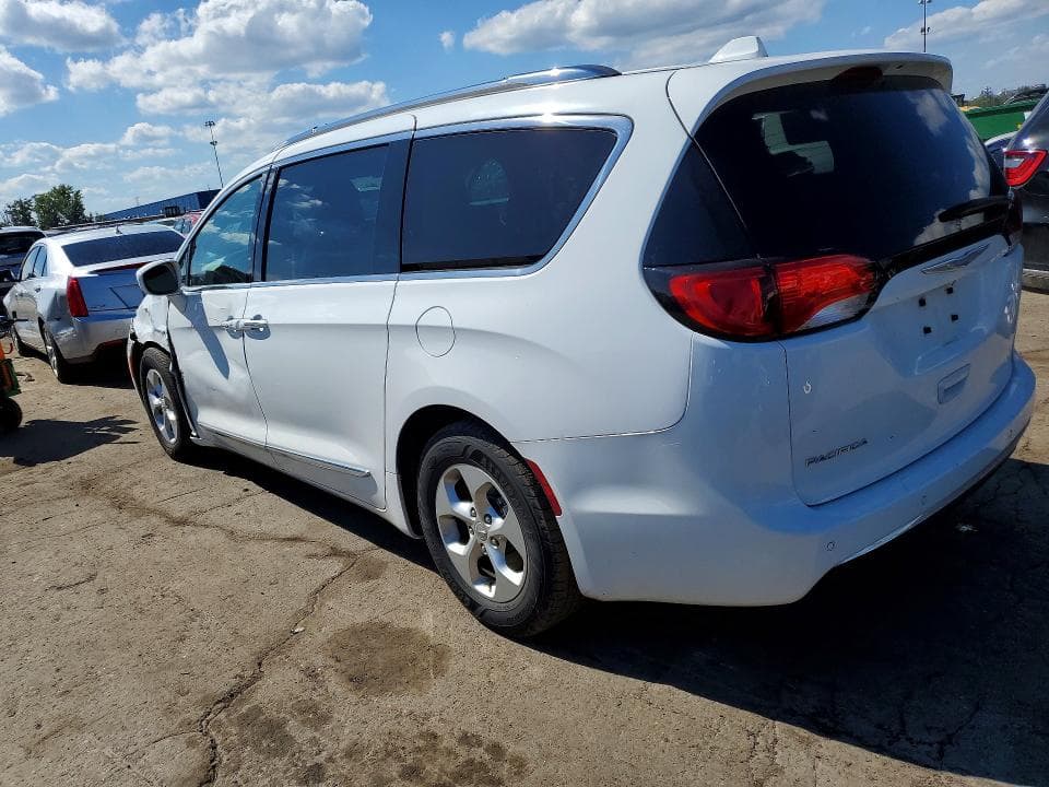 2017 CHRYSLER PACIFICA TOURING L PLUS 2