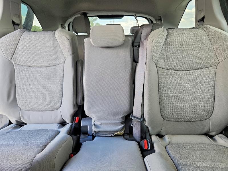 2022 TOYOTA SIENNA LE 10
