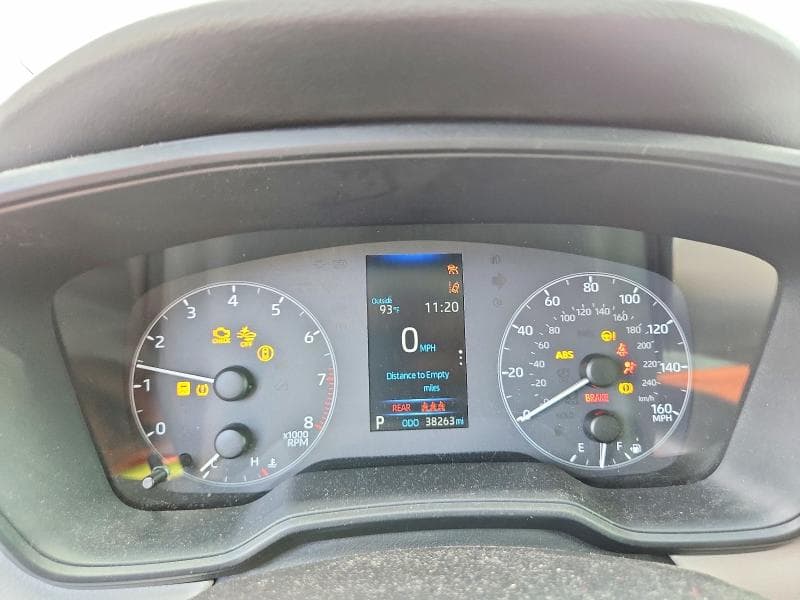 2025 TOYOTA COROLLA LE 9